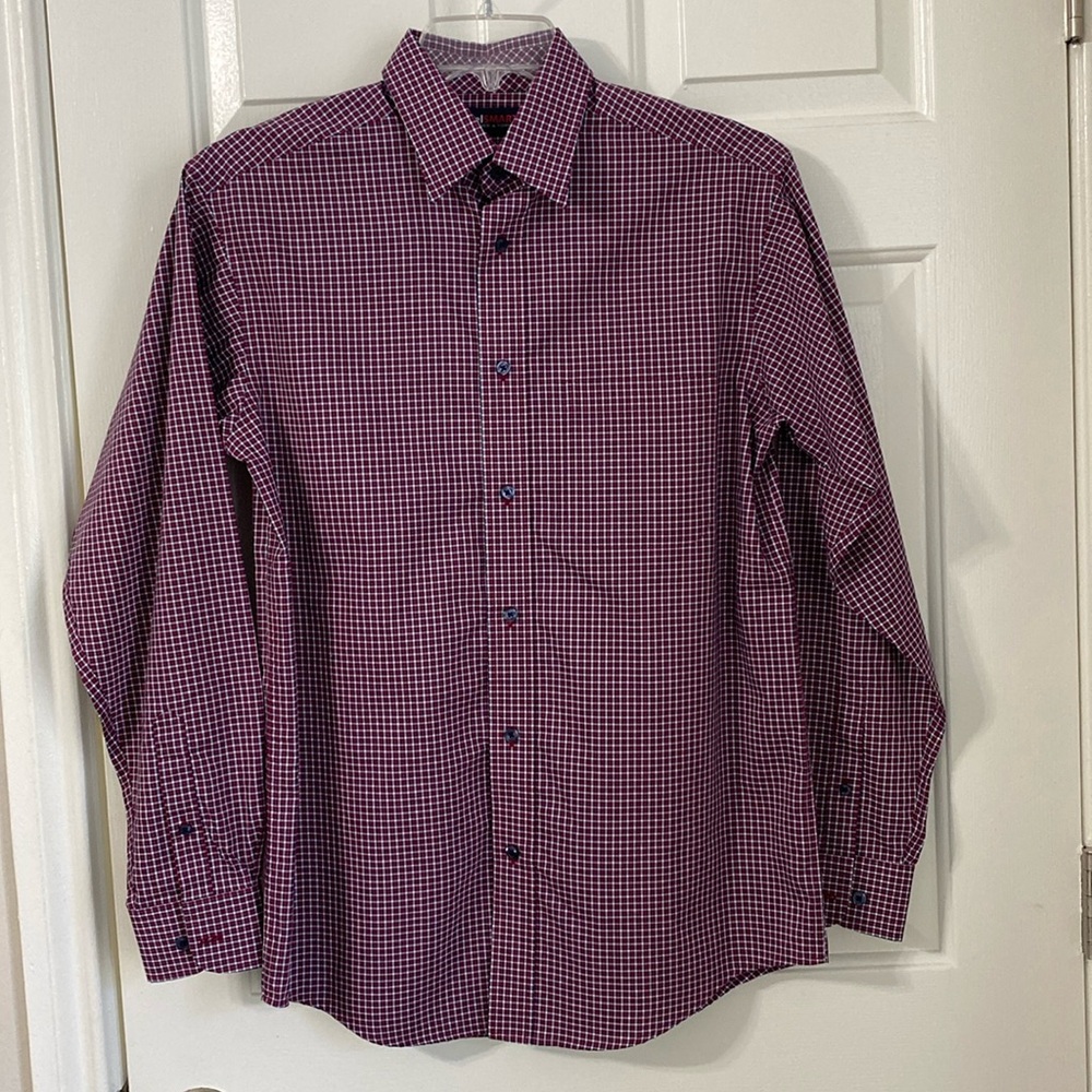NWOT Roundtree & Yorke Travel Smart navy & red plaid long sleeve button up shirt